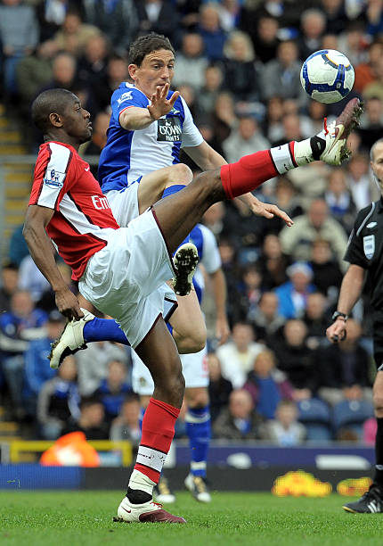 也浮出水面 也浮出水面